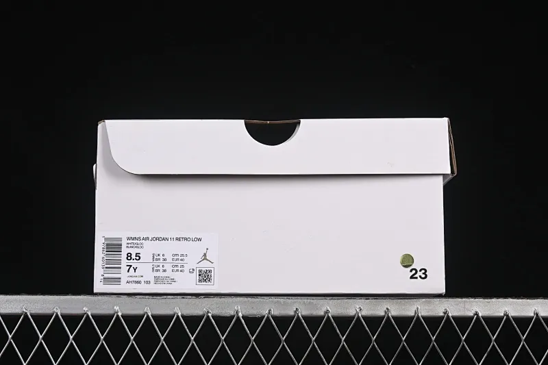All categories Air Jordan Jordan series basketball shoes Air Jordan 11 Air Jordan 11 Low "Lgloo" AJ11 Joe 11 mint green AH7860-103